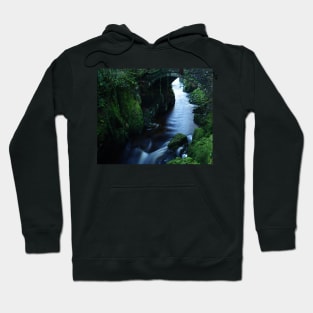 CHEESE CAKE ROCK UNDER PENMACHNO BRIDGE Hoodie